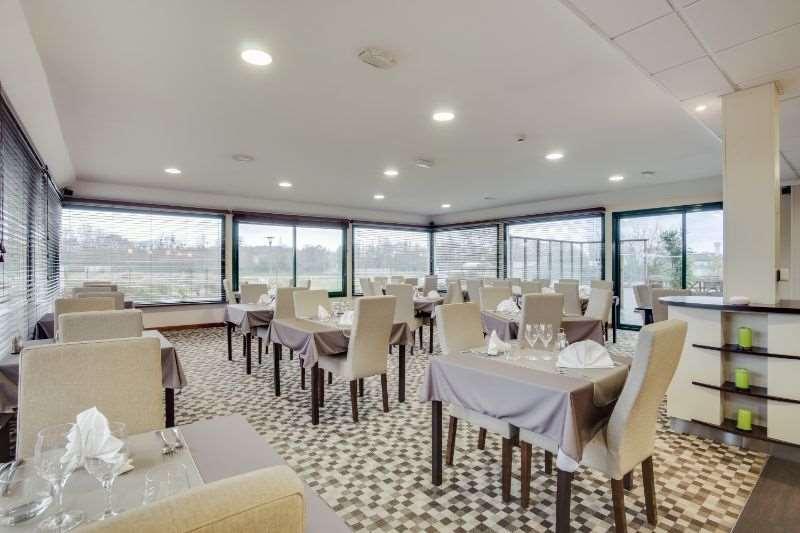 Brit Hotel De La Cote Des Havres Lessay Restaurant photo