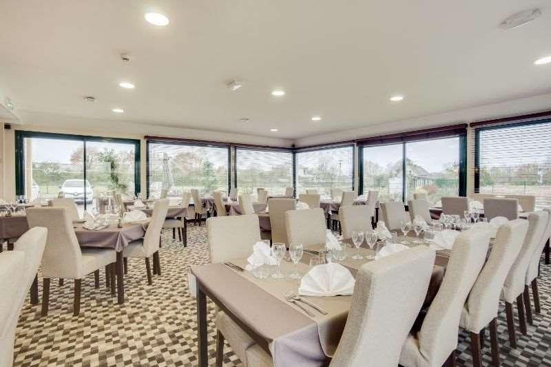 Brit Hotel De La Cote Des Havres Lessay Restaurant photo